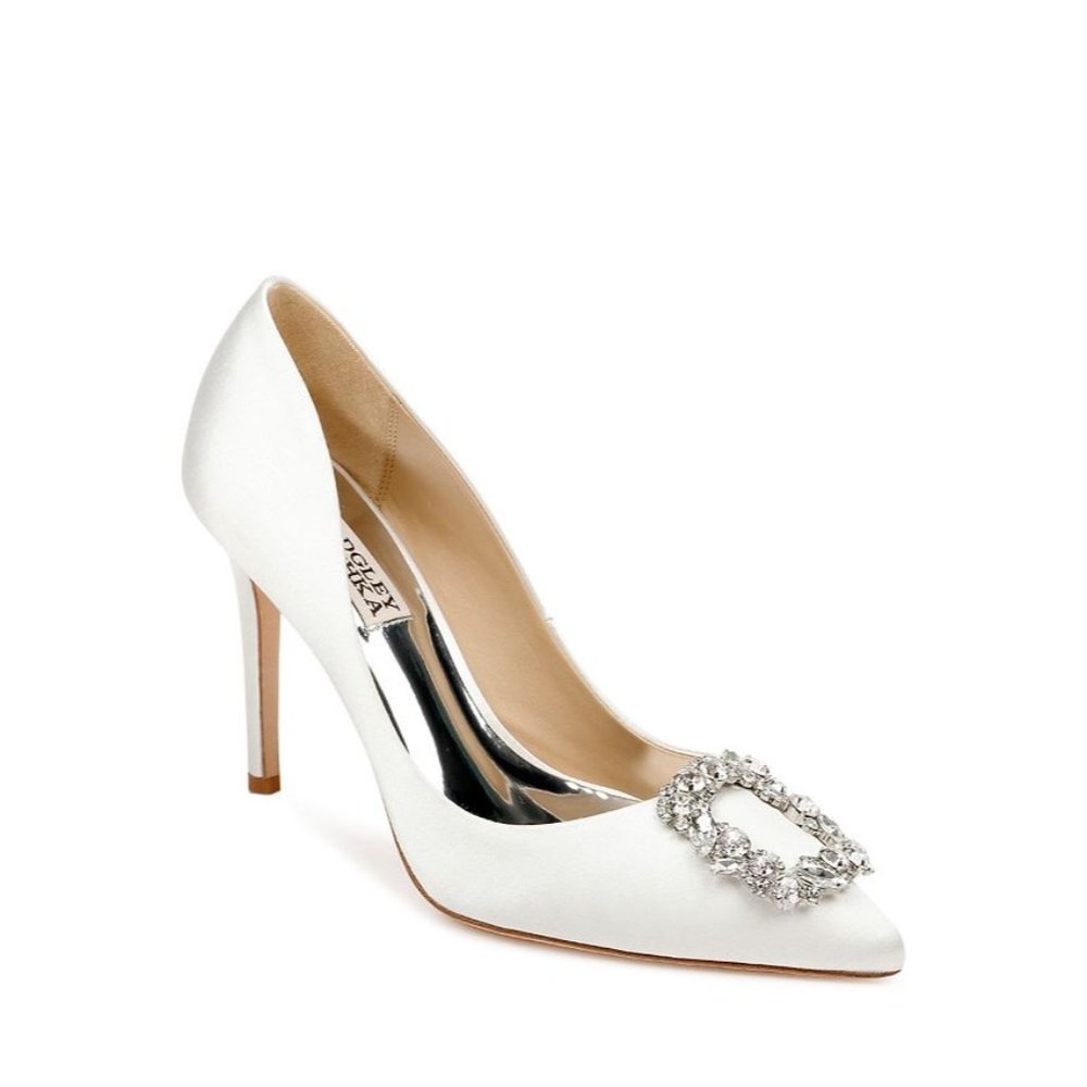 Badgley Mischka Cher Satin Brooch Pumps in Ivory White